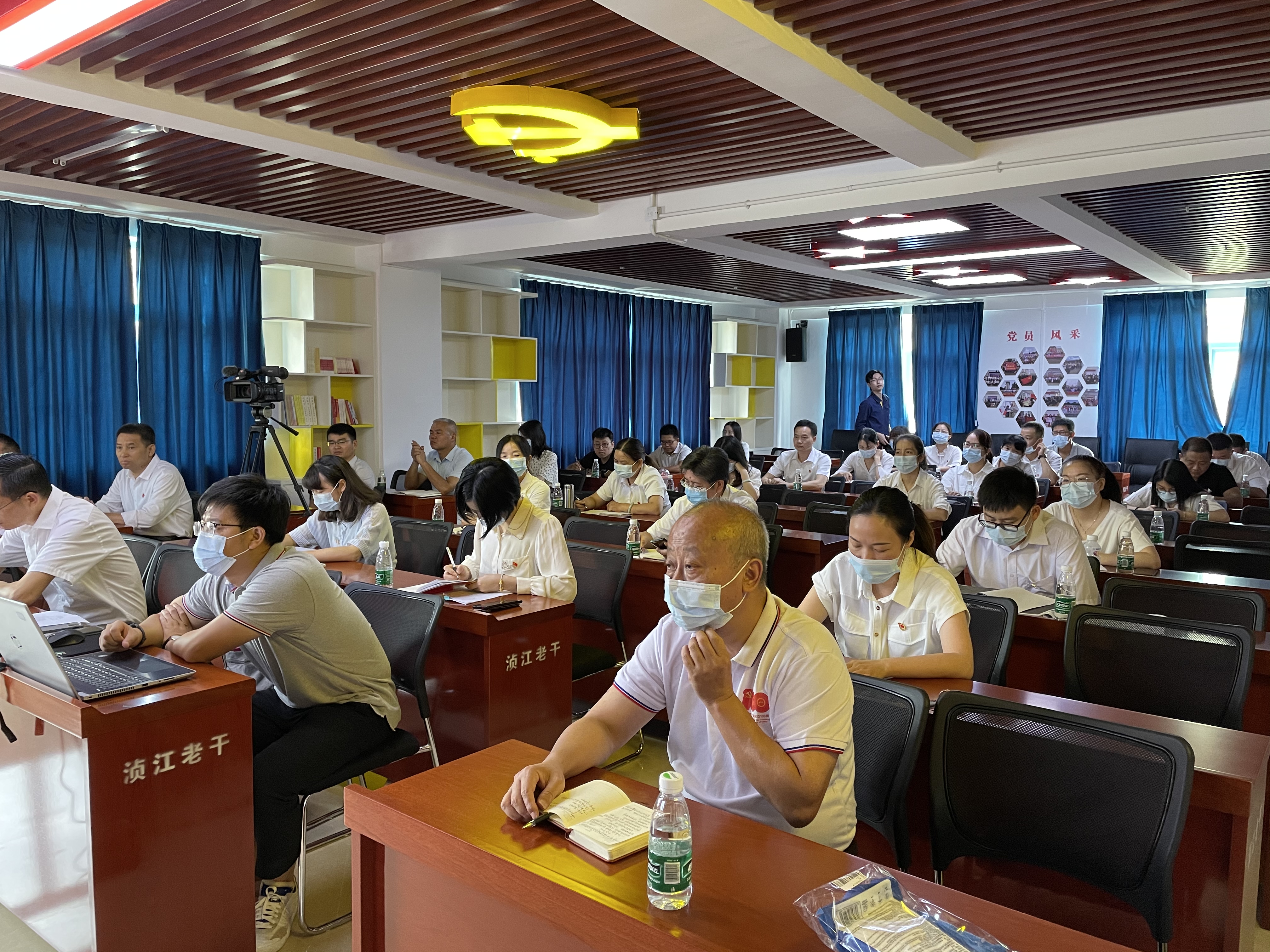 【专题学习】以党课活动为载体 推动党建结对共建深入开展2.jpg