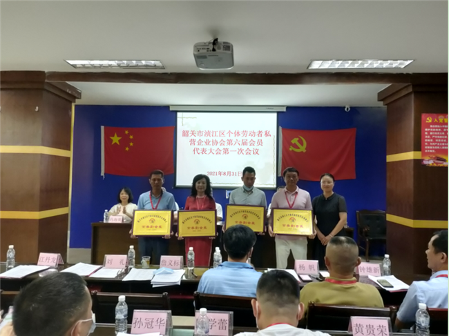 图1.png