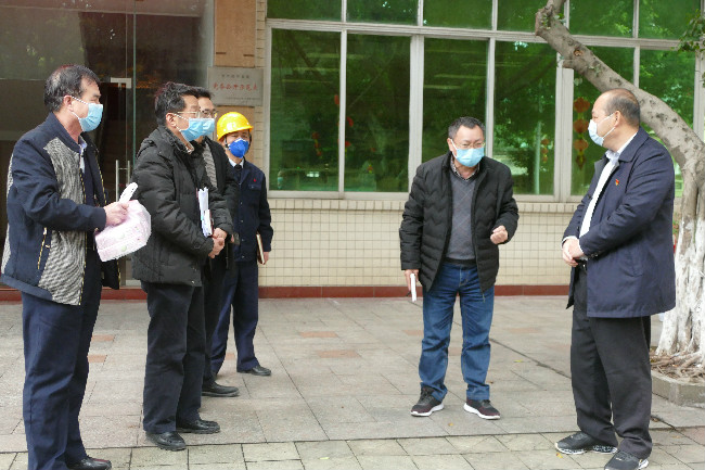 浈江区主要领导深入辖区重点企业检查指导疫情防控和复工复产工作.jpg
