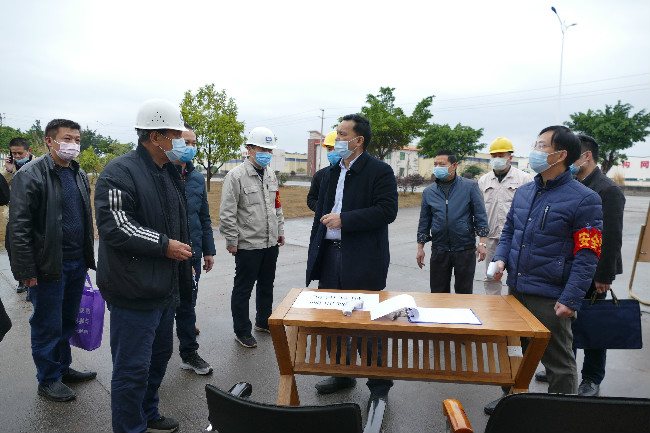 浈江区主要领导深入辖区重点企业检查指导疫情防控和复工复产工作2.jpg