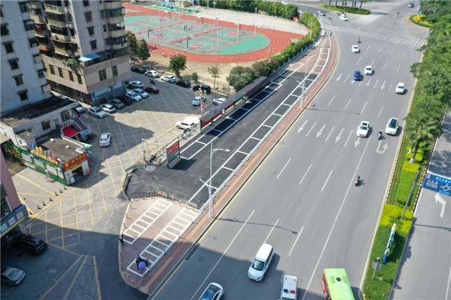 浈江大道中（北江桥头）南枫小学旁的免费停车场建成并投入使用.jpg