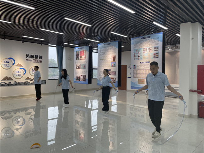 跳绳比赛.jpg