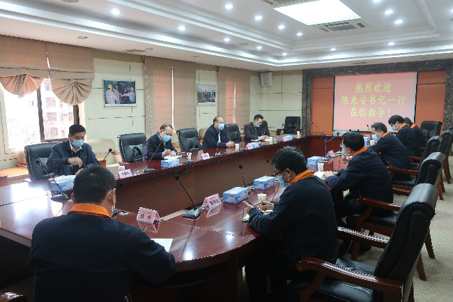 浈江区主要领导到辖区企业调研疫情防控与复工复产工作.jpg