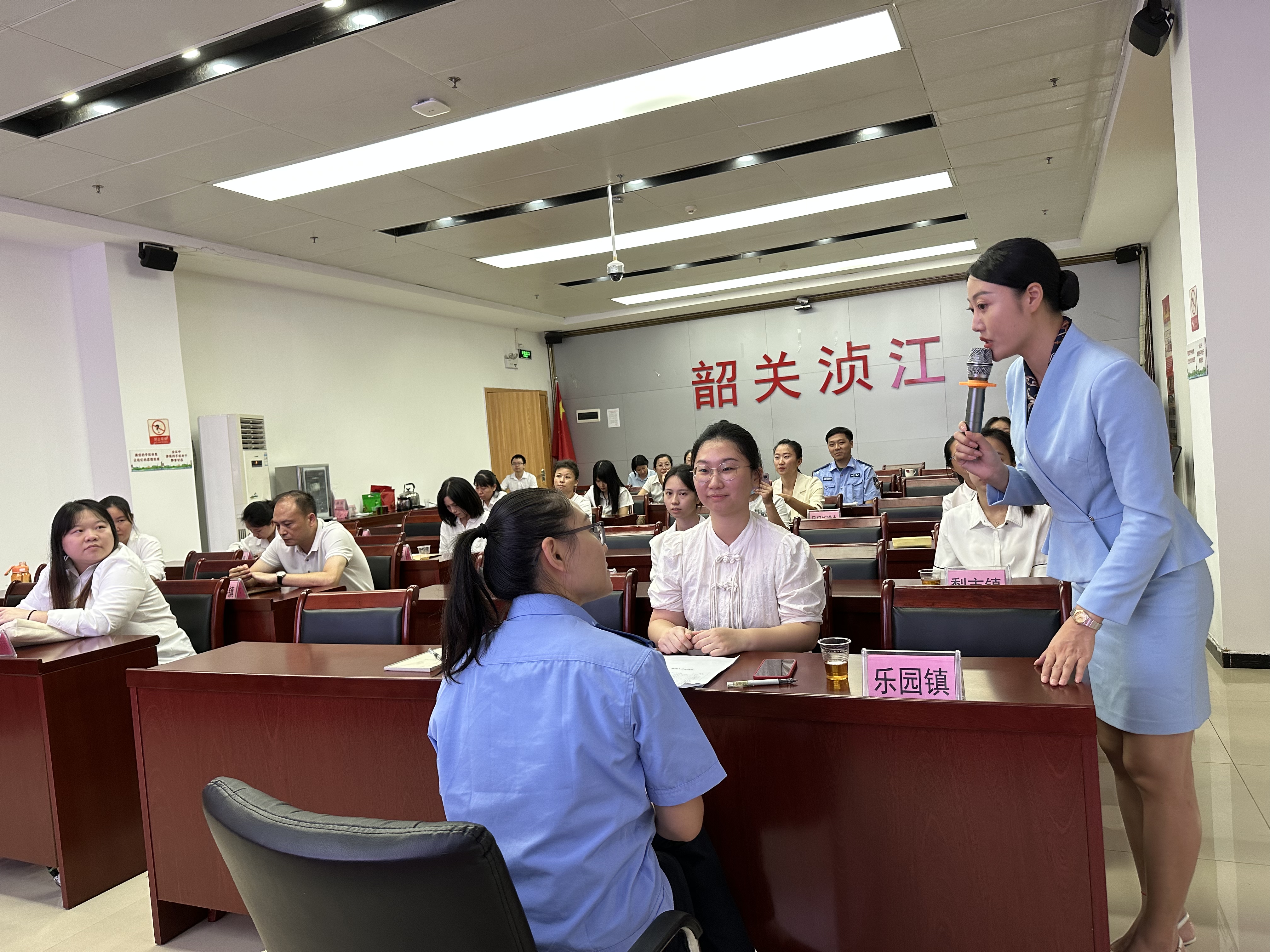 文明礼仪培训(1).jpg