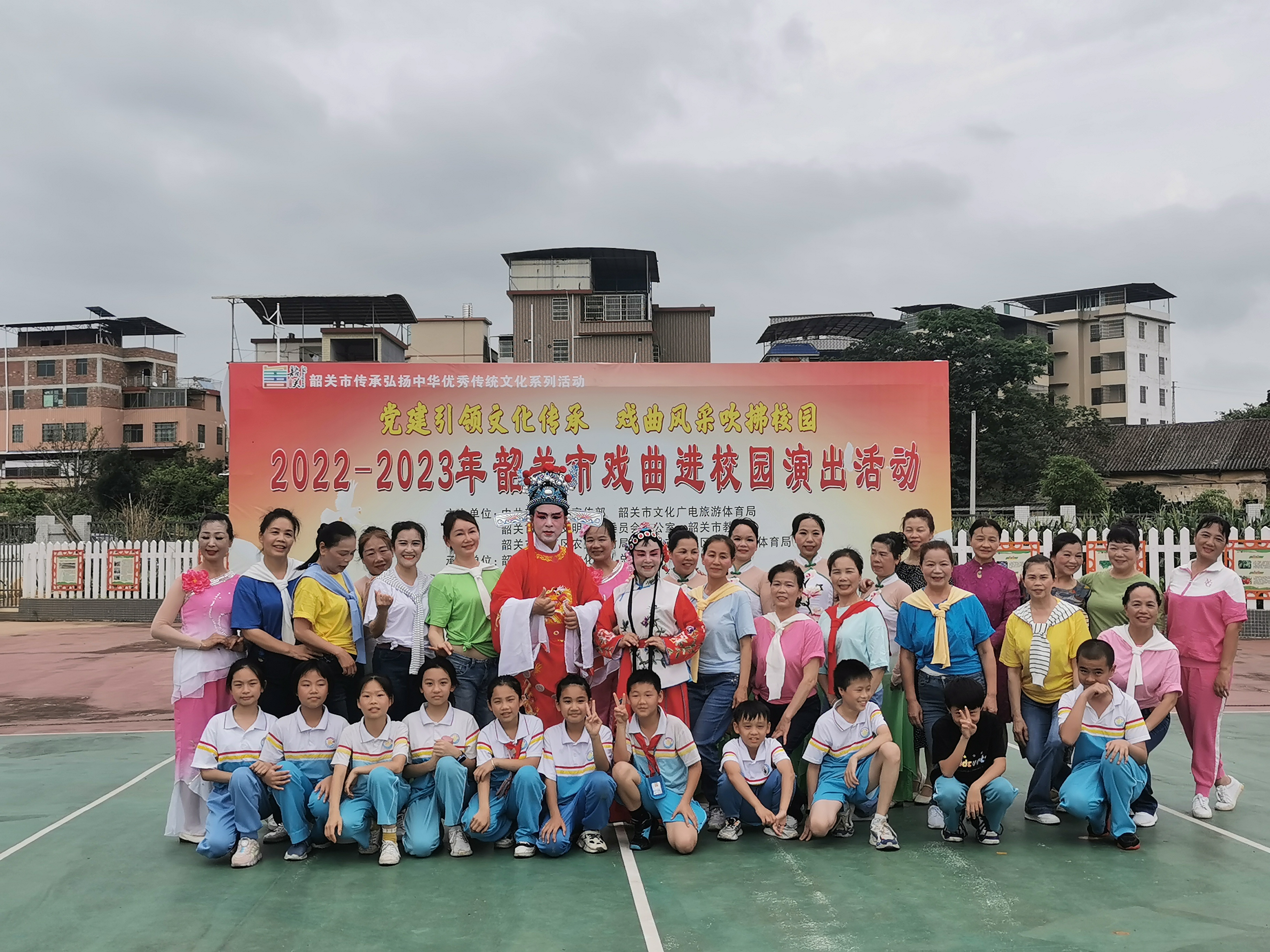 0a01f8acbc193a0170a62878e298082.jpg