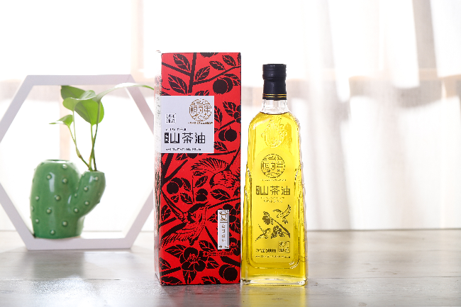 “恒百年”山茶油.JPG
