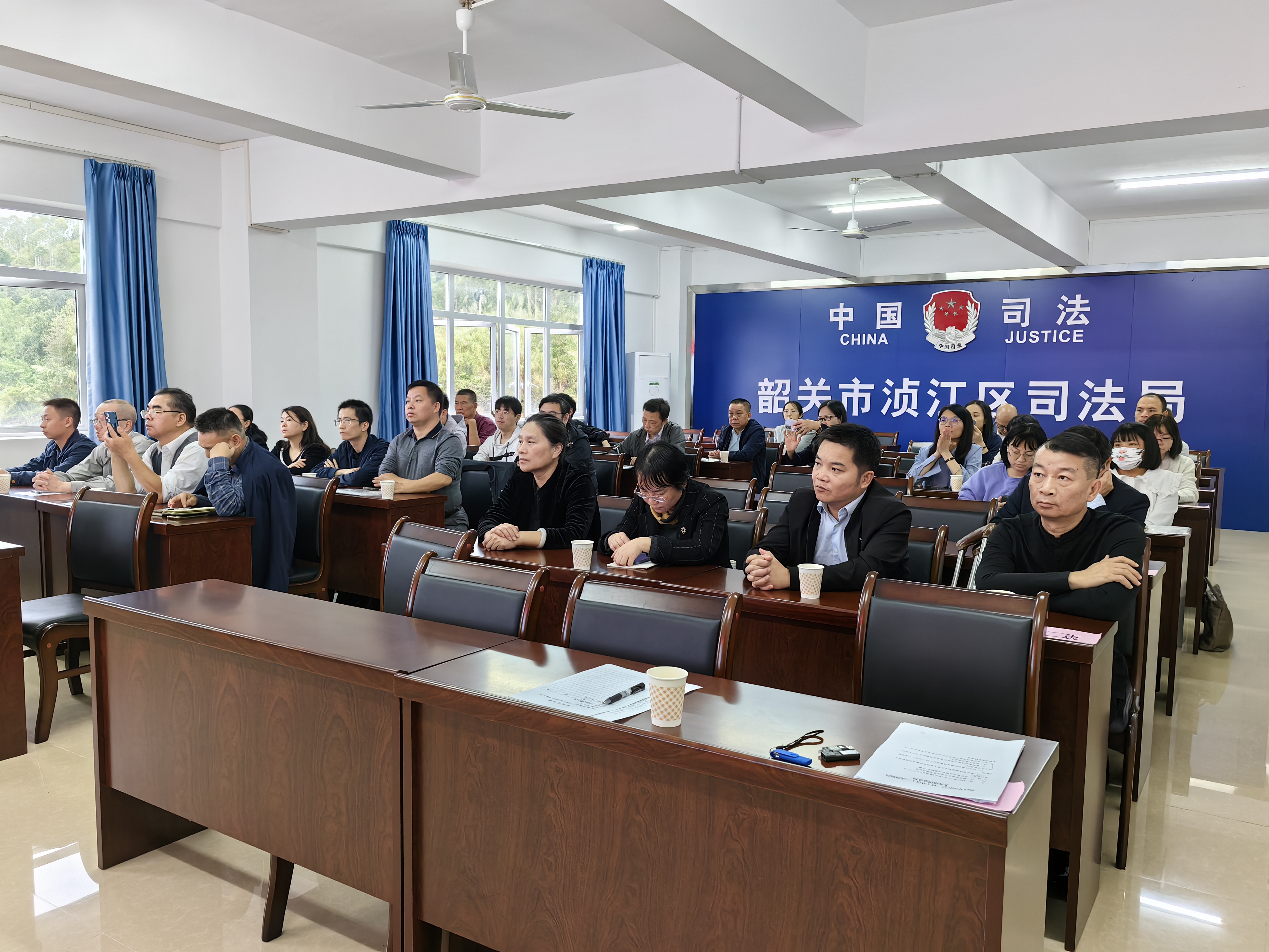 照片2-浈江区司法局举办2023年一村(社区)一法律顾问工作培训会议 助推基层依法治理和法治乡村建设.jpg