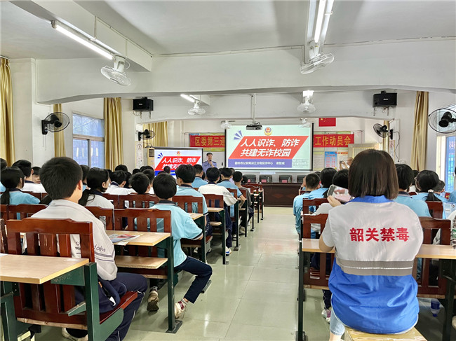 53ed2459cc16ad098e4c5b3c30e9a51.jpg