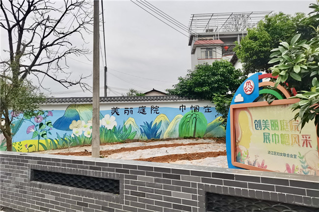 乌石冲村小组村民齐参与“美丽庭院”创建。.jpg