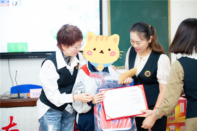 c93fd970843b47e7ea5bc1a86f14db8.jpg