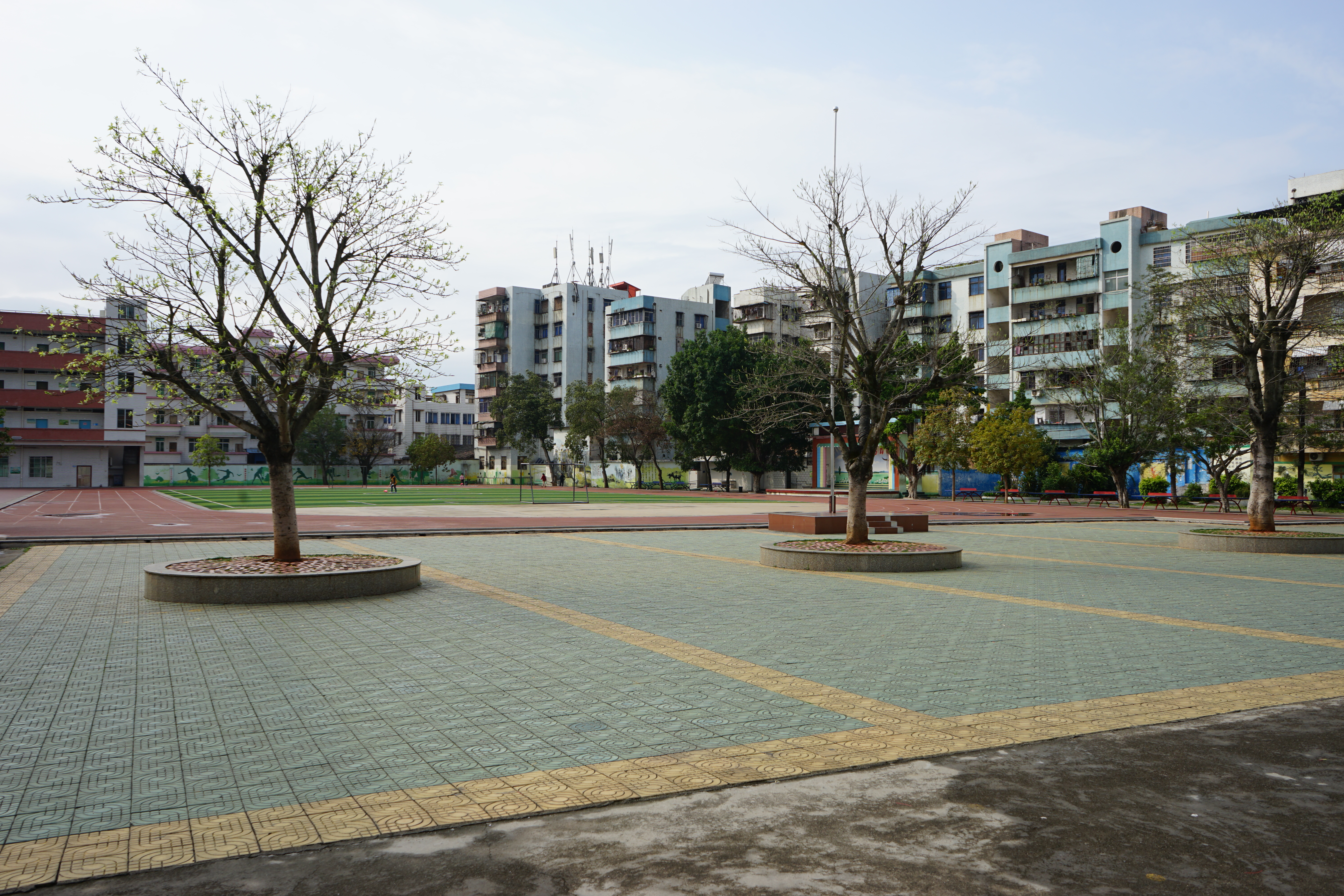 2.1.朱德率南昌起义部队练兵场犁市中心小学校内操场全景.JPG
