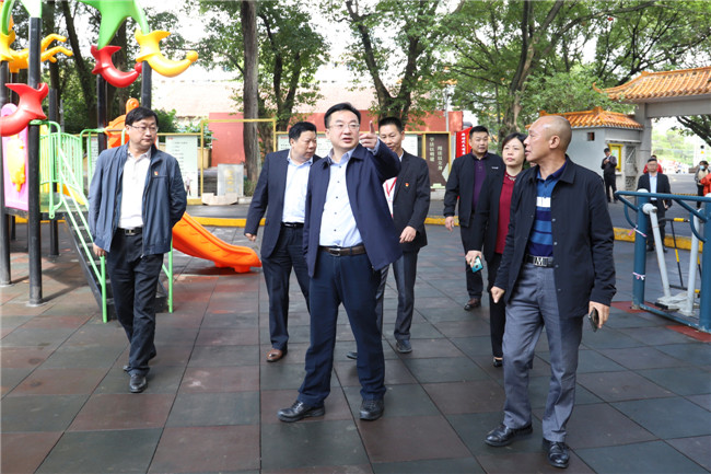 市委常委政法委书记吴耿淡率队到我区调研